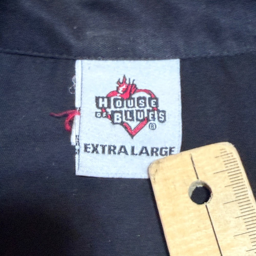 House of Blues Bowling Shirt Mens XL Black Red Guitar Panel Rockabilly Button Up - Picture 4 of 5